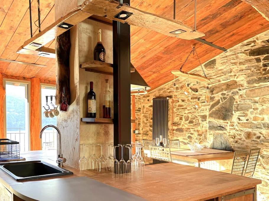 Romantic Home Stone With Amazing View Lake Of Como And Oleandra 拉利奥 外观 照片
