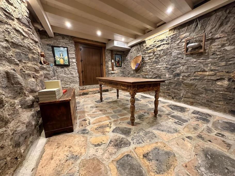 Romantic Home Stone With Amazing View Lake Of Como And Oleandra 拉利奥 外观 照片