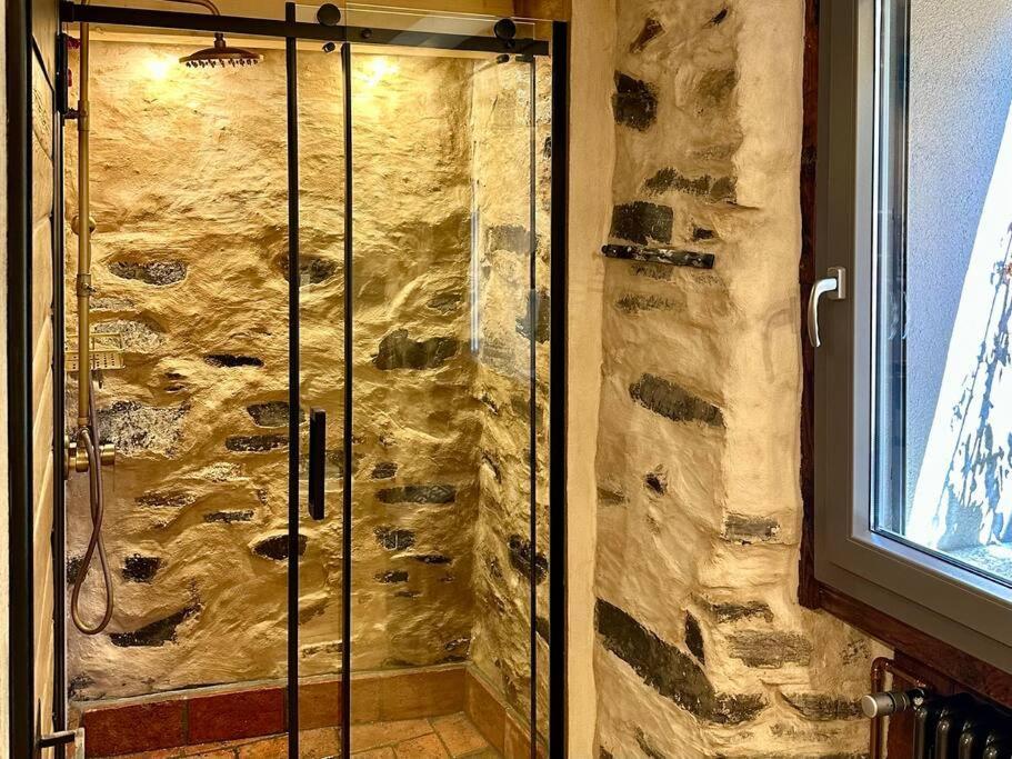 Romantic Home Stone With Amazing View Lake Of Como And Oleandra 拉利奥 外观 照片
